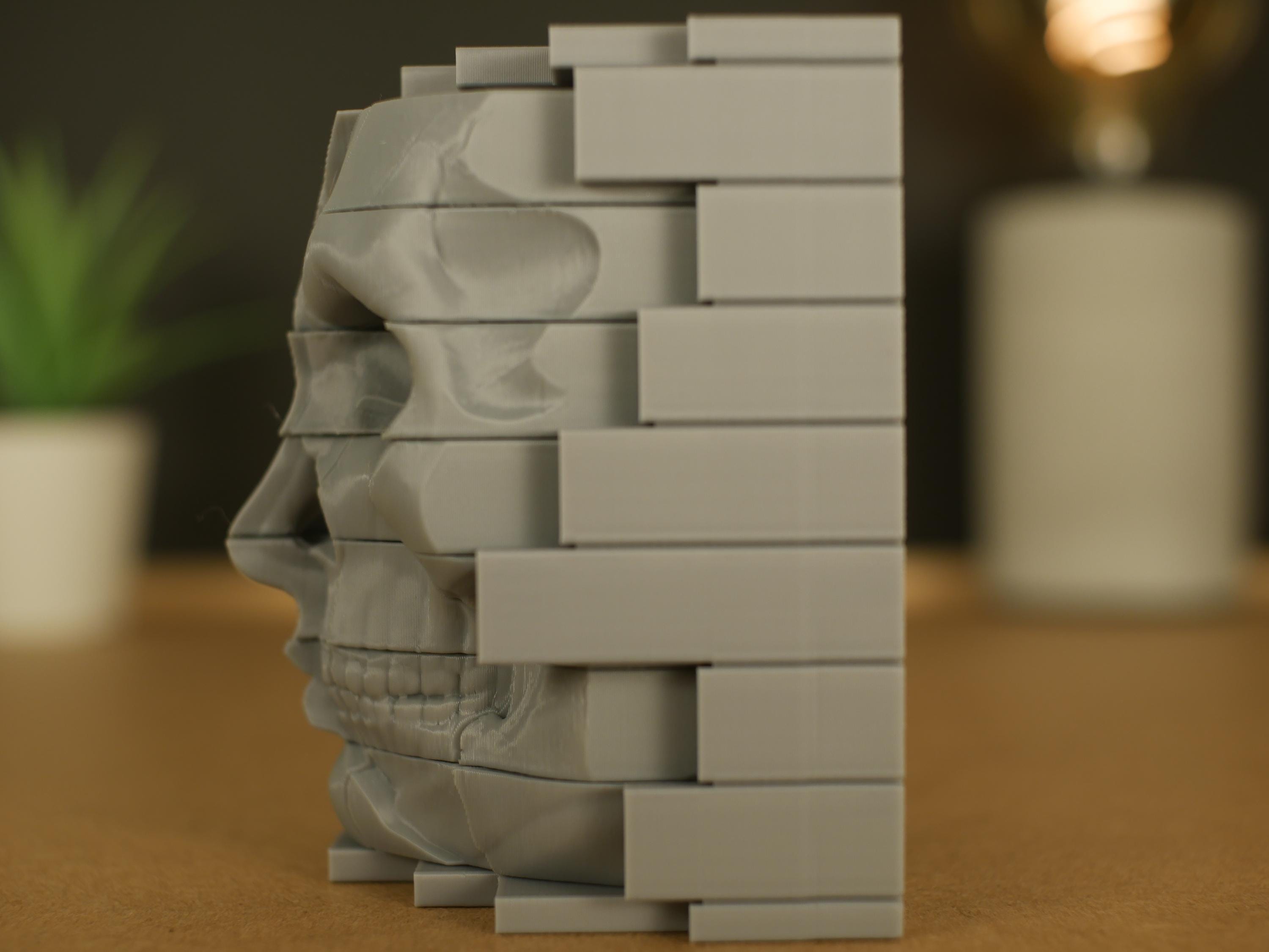 Figura de calavera pixelada: decoración para videojuegos y juguete antiestrés