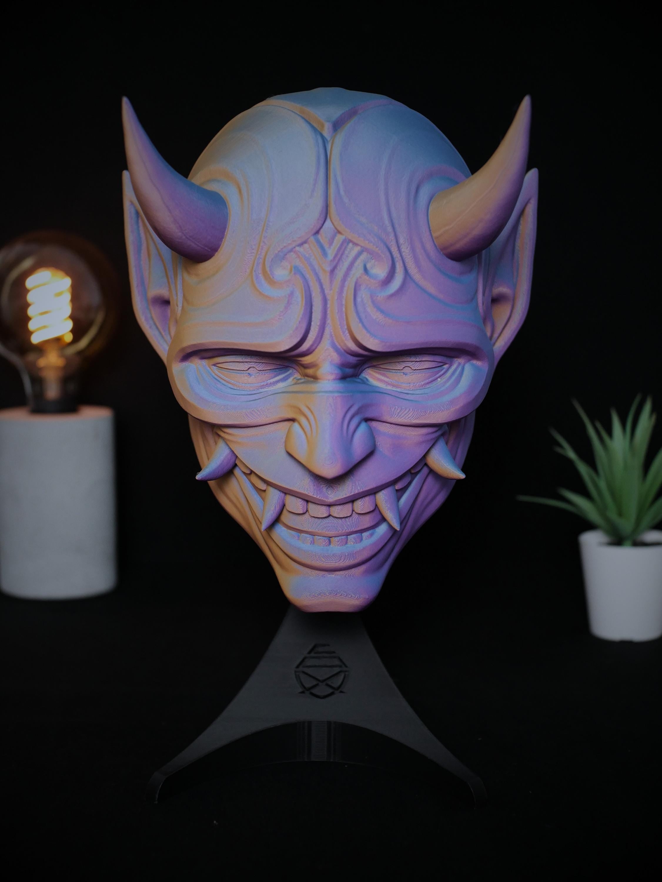 Soporte para auriculares ONI: organizador de oficina, soporte para auriculares de estudio, máscara japonesa ONI, incluye base (soporte de pared opcional) Regalo perfecto.