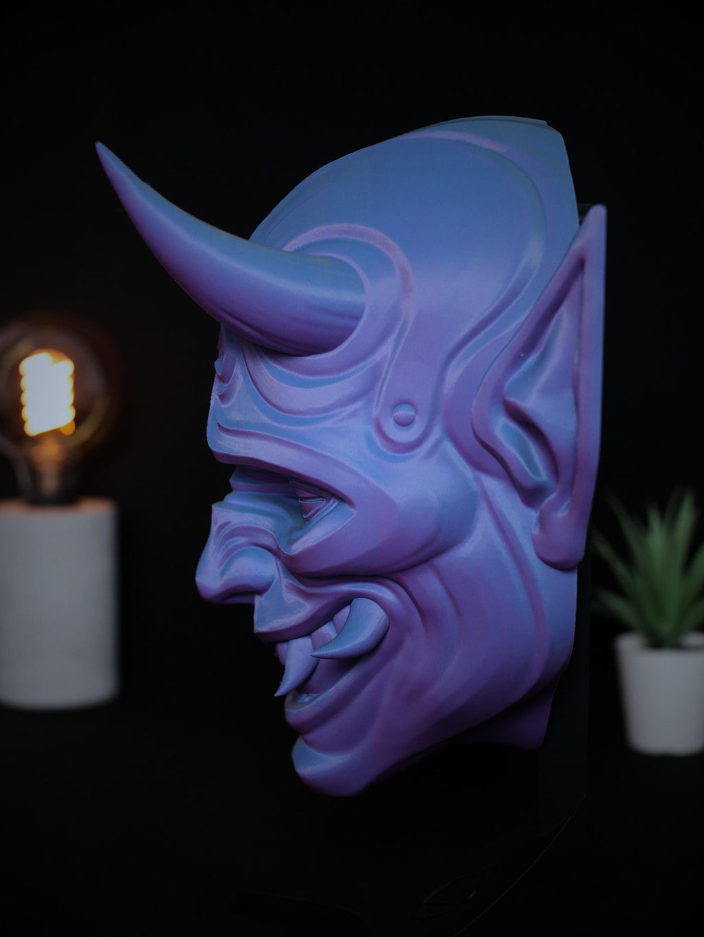 Soporte para auriculares ONI: organizador de oficina, soporte para auriculares de estudio, máscara japonesa ONI, incluye base (soporte de pared opcional) Regalo perfecto.