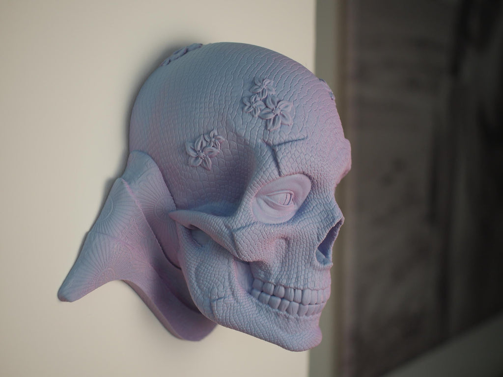 Arte de pared Orochi Sull / Decoración gótica de calavera de reptil / Tapiz floral de piel de serpiente / Regalo de arte oscuro de fantasía