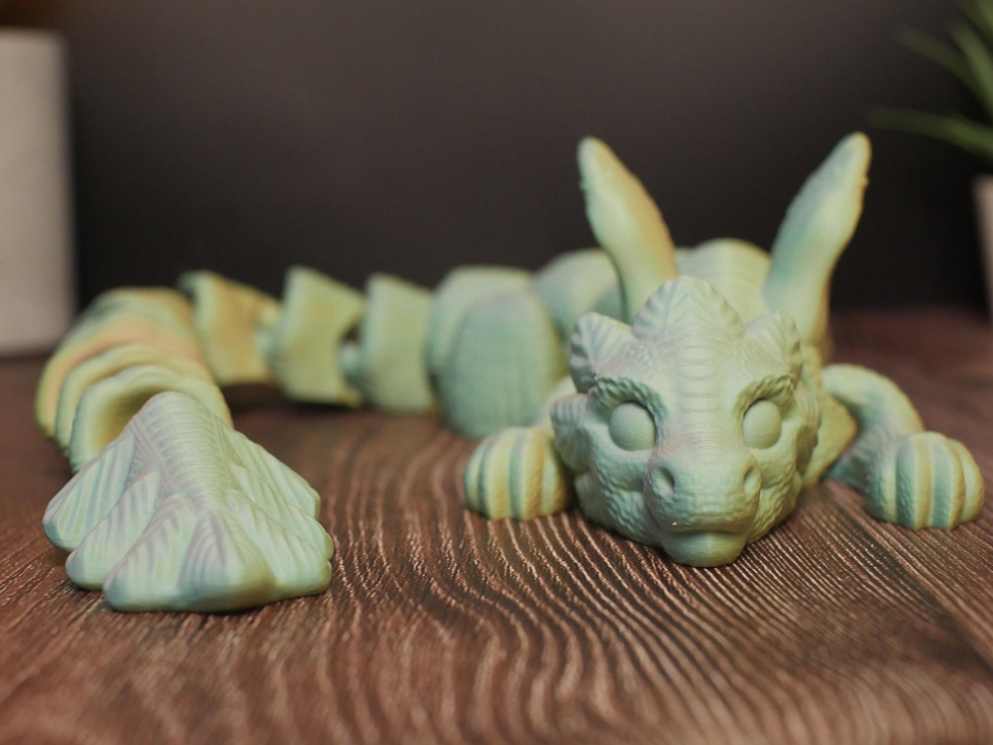 Dragón articulado flexible y multifuncional: juguete antiestrés, decoración creativa y coleccionable único para entusiastas.