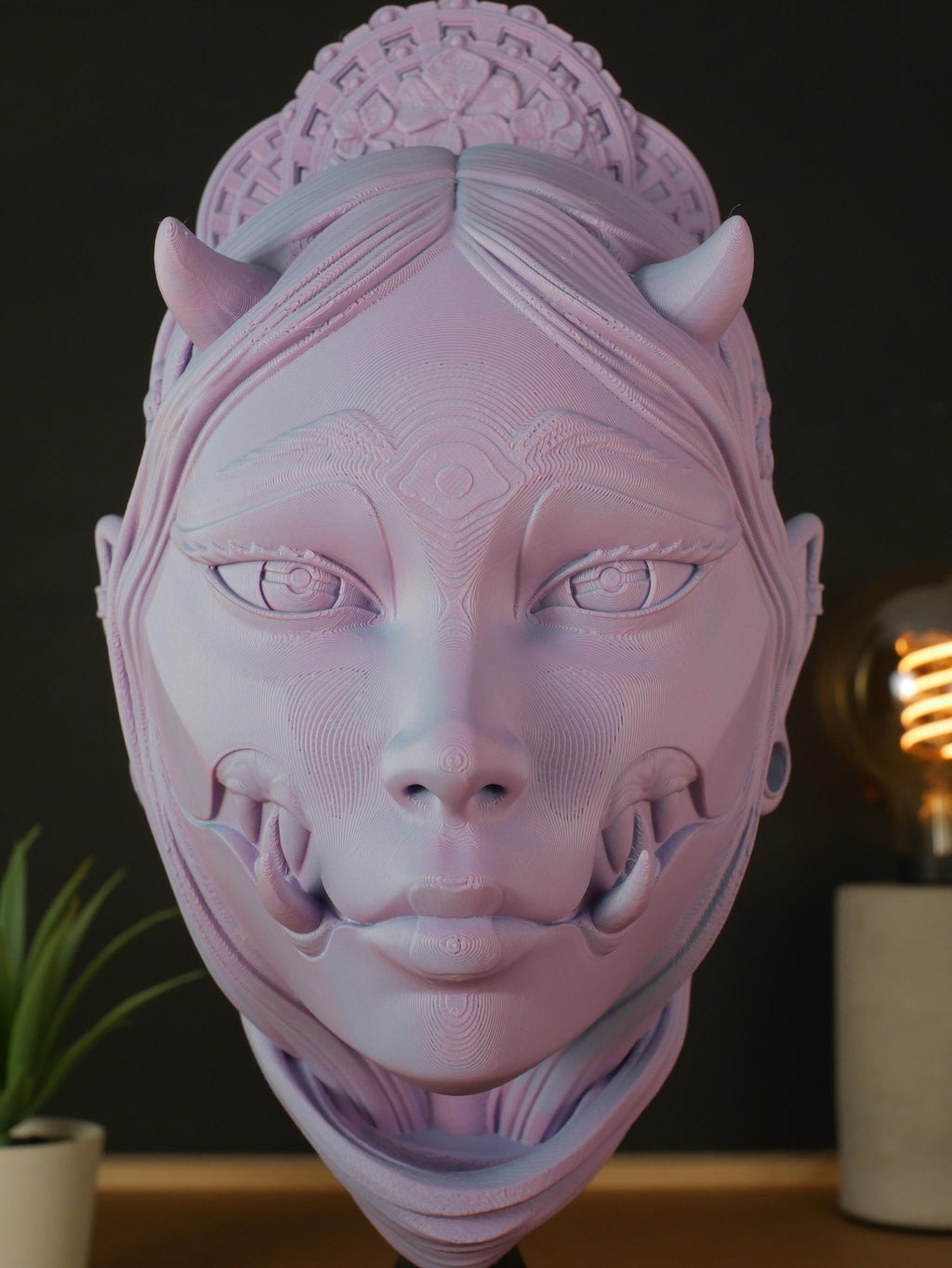 Busto de yokai japonés Kuchisake. Estatua para colgar en la pared o de escritorio. Decoración de demonio oni. Arte de terror gótico.