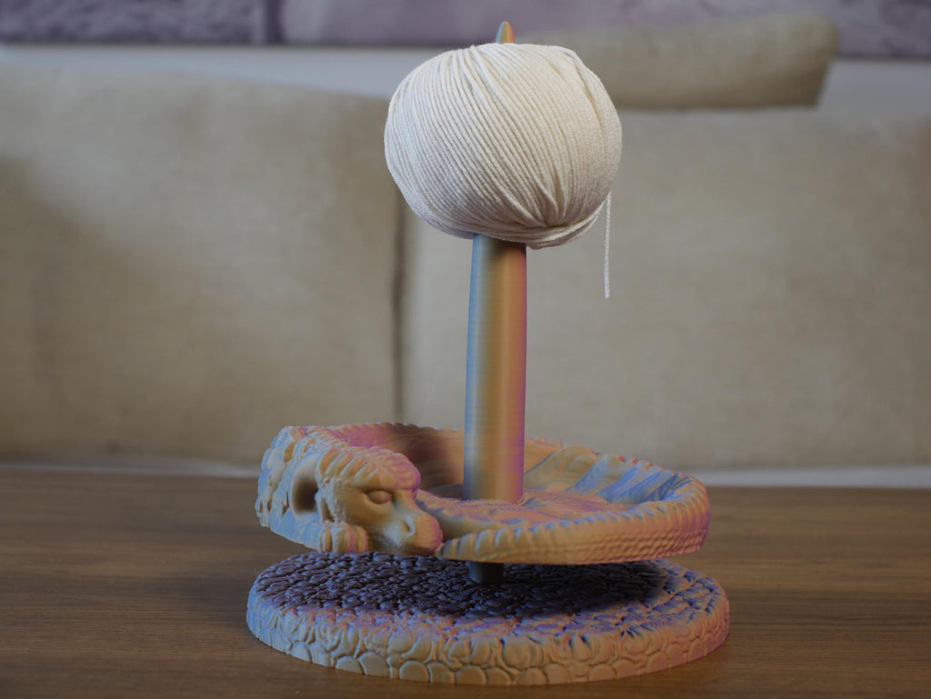 Hiladora de hilo con forma de dragón impresa en 3D: herramienta ligera para manualidades