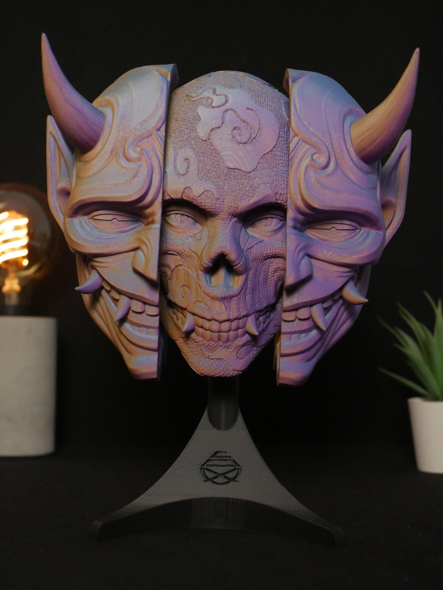 Máscara Oni: Auténtica pieza de arte de demonio japonés Oni para colgar en la pared / Imponente máscara Oni con soporte / Decoración de pared tradicional Oni Samurai.