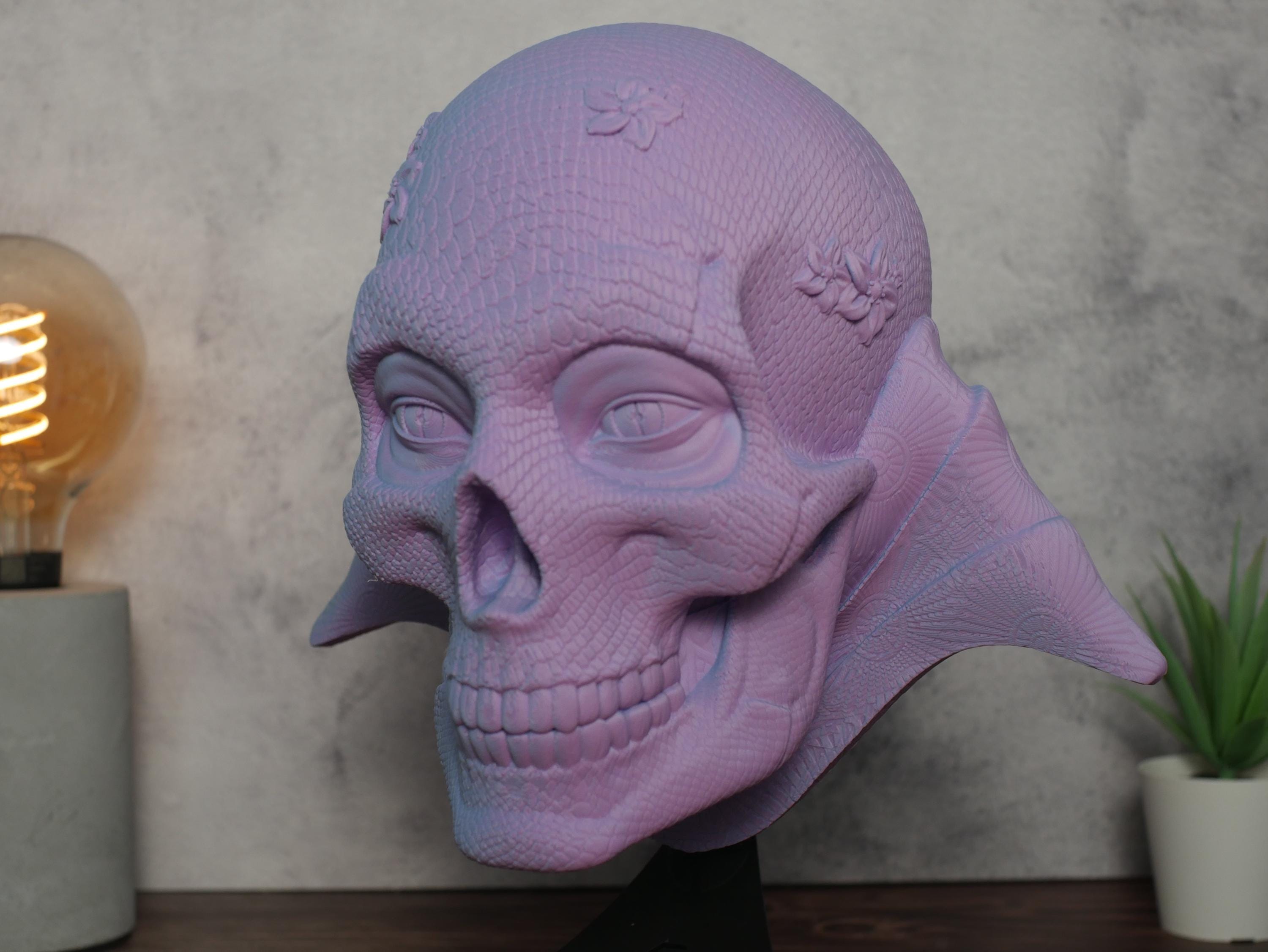 Arte de pared Orochi Sull / Decoración gótica de calavera de reptil / Tapiz floral de piel de serpiente / Regalo de arte oscuro de fantasía