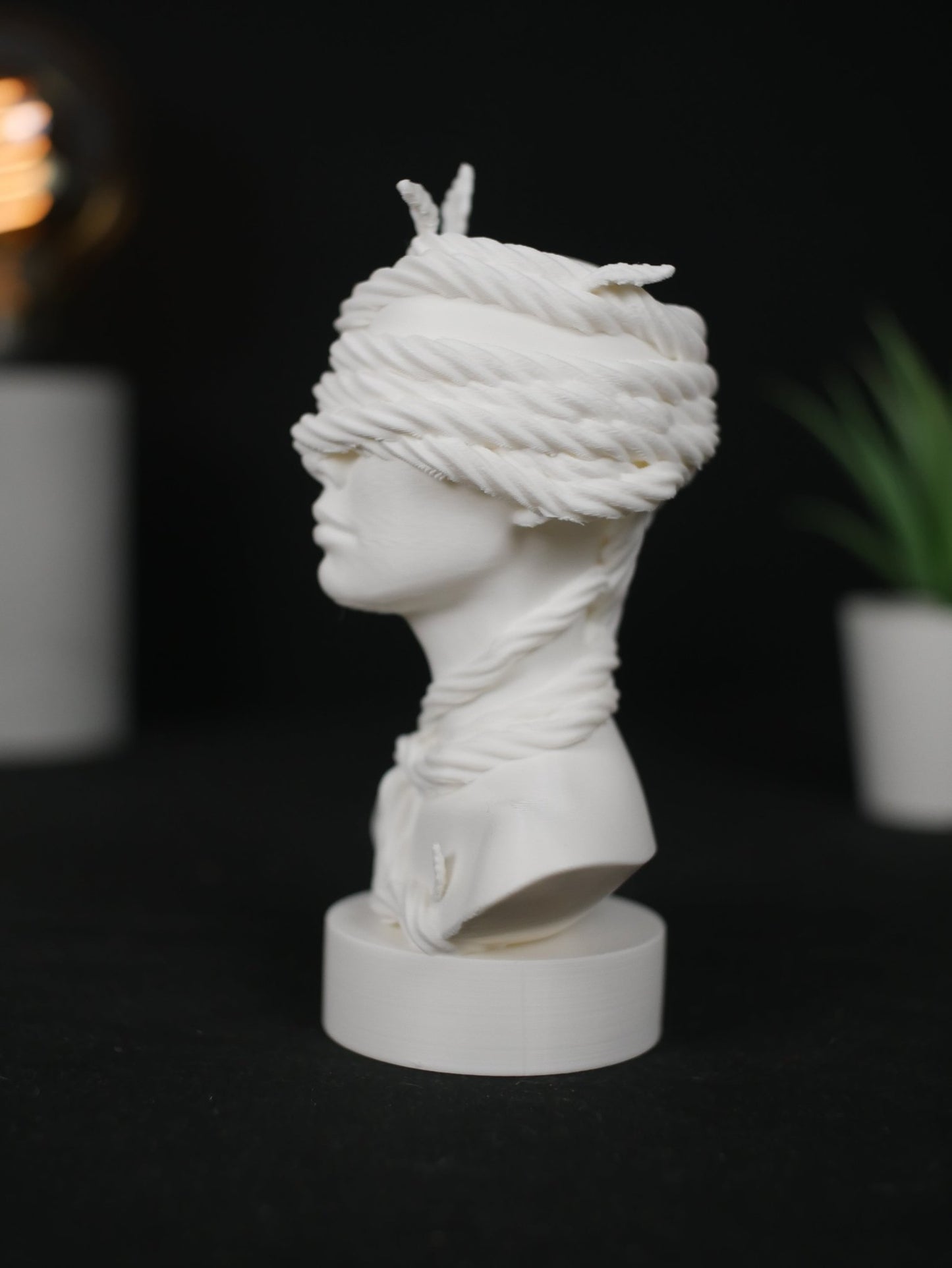 Escultura Simbólica "Crecimiento Ciego