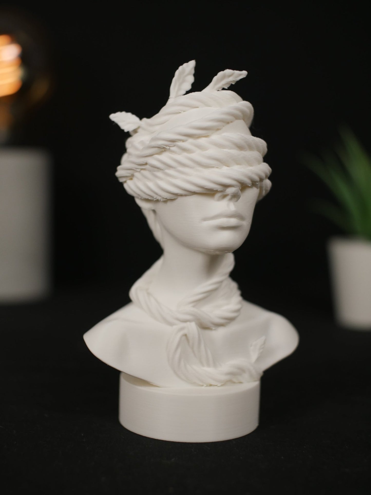 Escultura Simbólica "Crecimiento Ciego