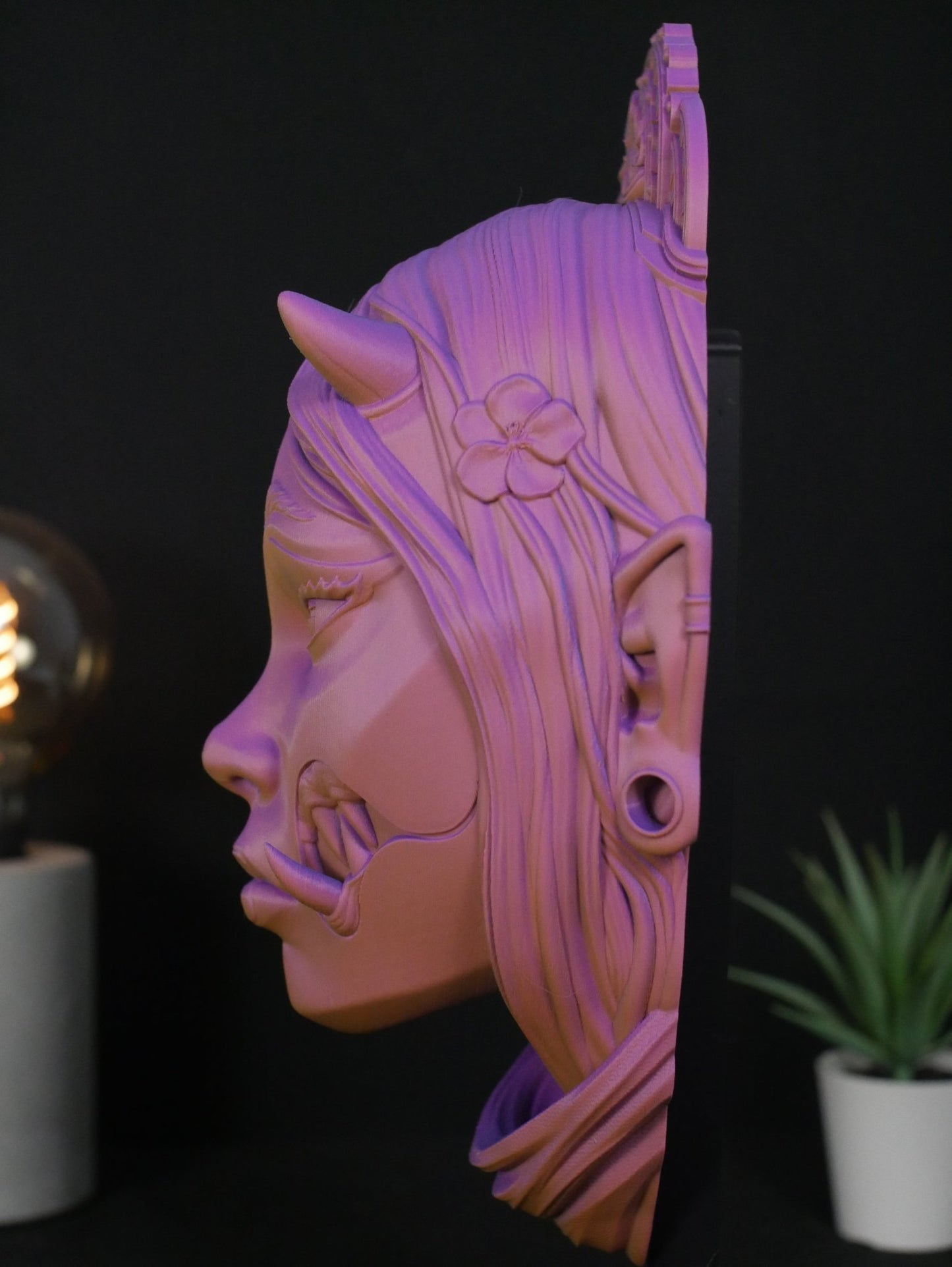 Busto de yokai japonés Kuchisake. Estatua para colgar en la pared o de escritorio. Decoración de demonio oni. Arte de terror gótico.