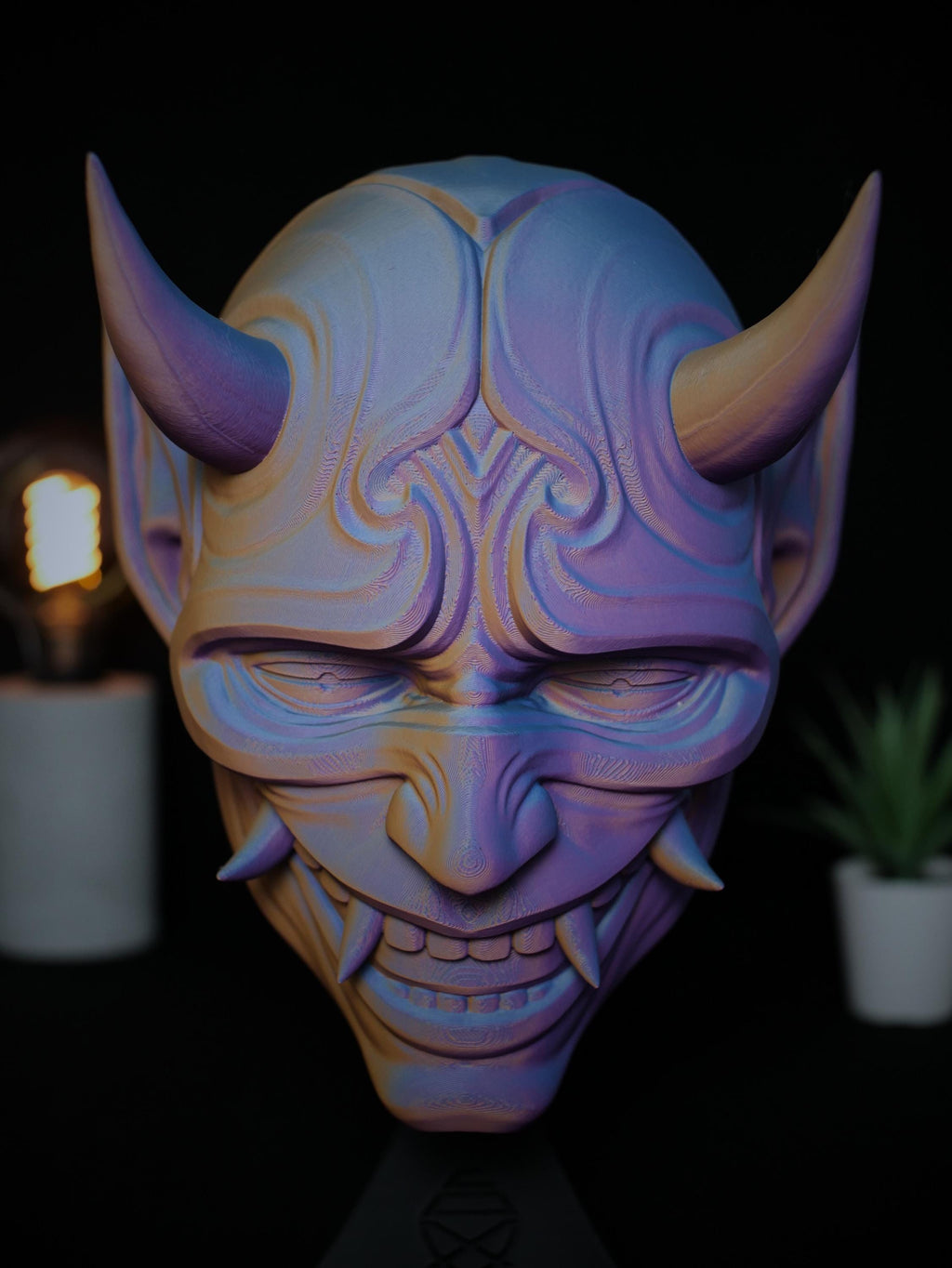 Soporte para auriculares ONI: organizador de oficina, soporte para auriculares de estudio, máscara japonesa ONI, incluye base (soporte de pared opcional) Regalo perfecto.