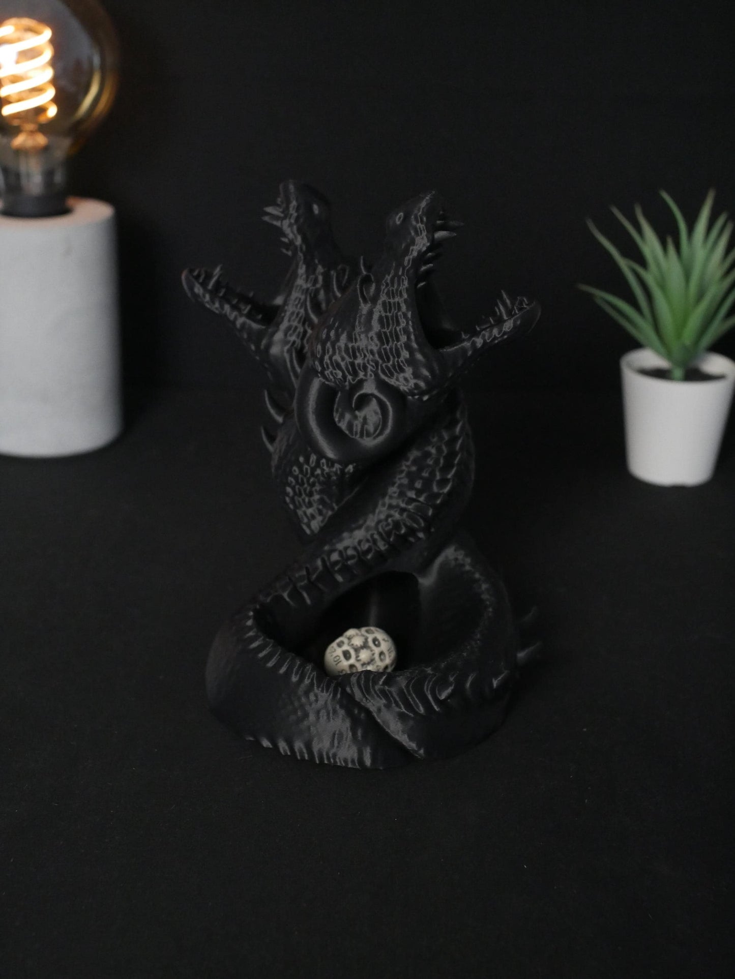 Torre de dados Hydra: dados de serpiente de dos cabezas impresos en 3D