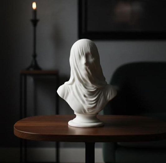 Busto Escultural "La Dama Velada" – Arte Moderno y Minimalista