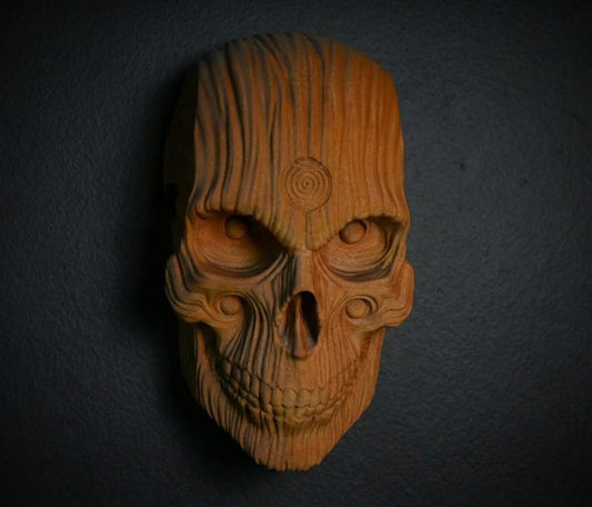 Primer plano de escultura impresa en 3D material PLA con líneas topográficas